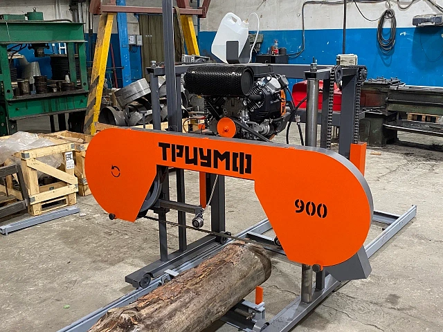 Ленточная пилорама Триумф 900 с бензиновым двигателем Lifan (27 л.с.)