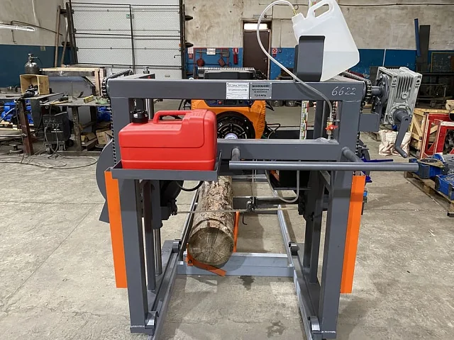 Ленточная пилорама Триумф 900 бензиновым двигателем Нonda (13 л.с.)